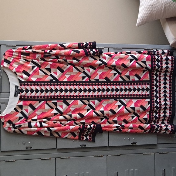 Jessica Howard Dresses & Skirts - Ladies geometric print polyester dress size 14